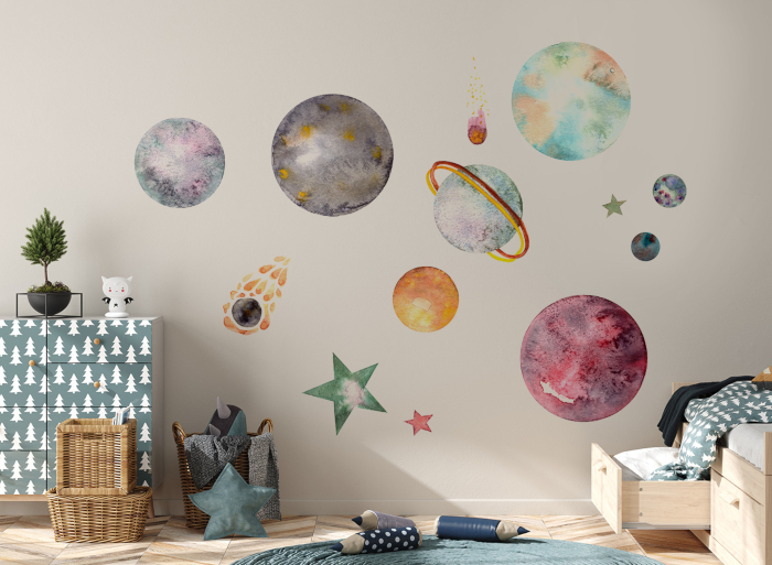 Kosmisches Motiv als Sticker im Kinderzimmer